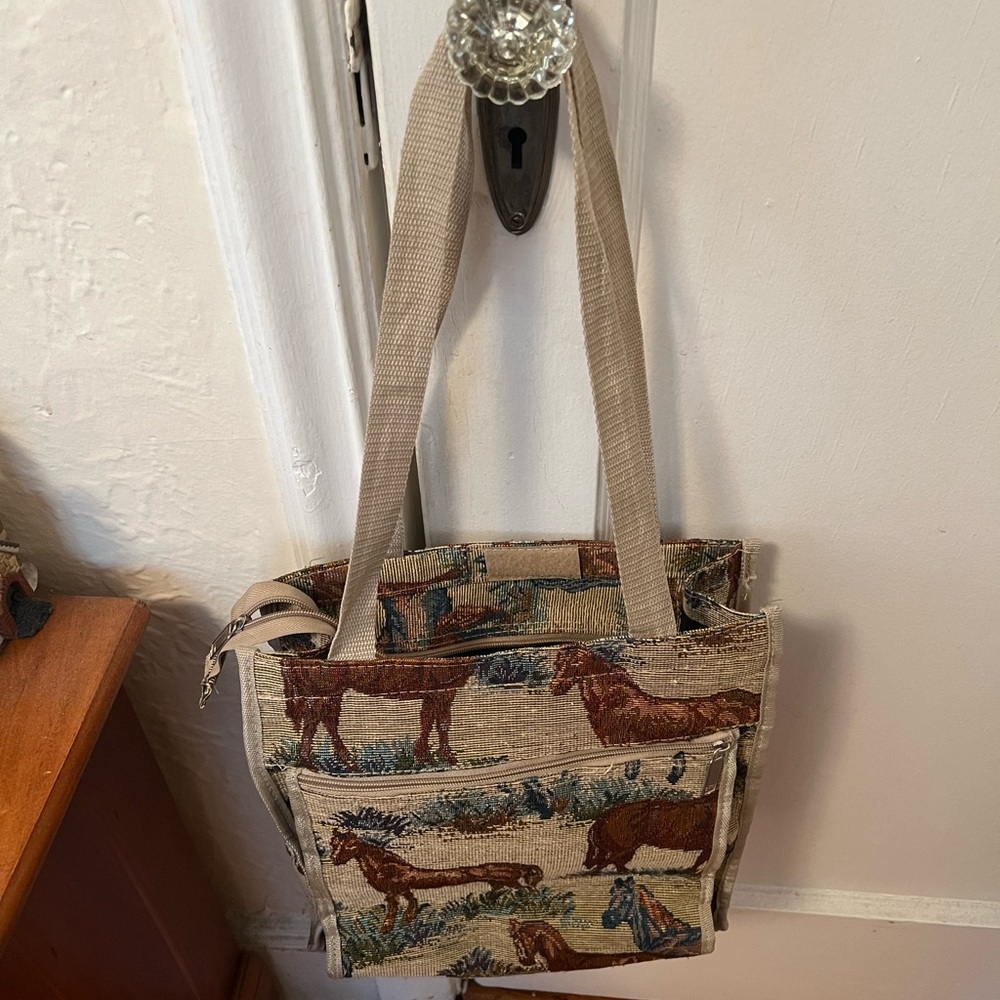 Tapestry horse design tote bag